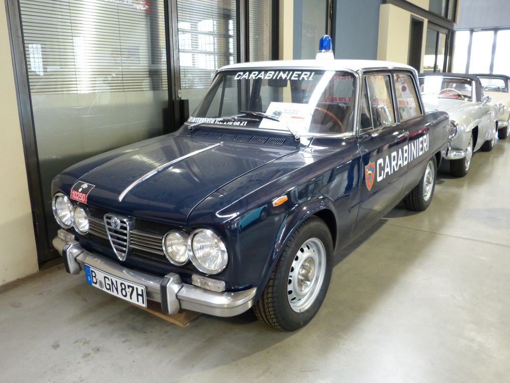Die Polizei in Italien fährt bekanntlich Alfa